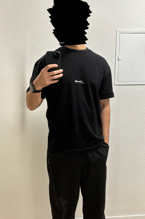 Oversized Shirt
M | 182cm | 74kg
Shirt Größe: S